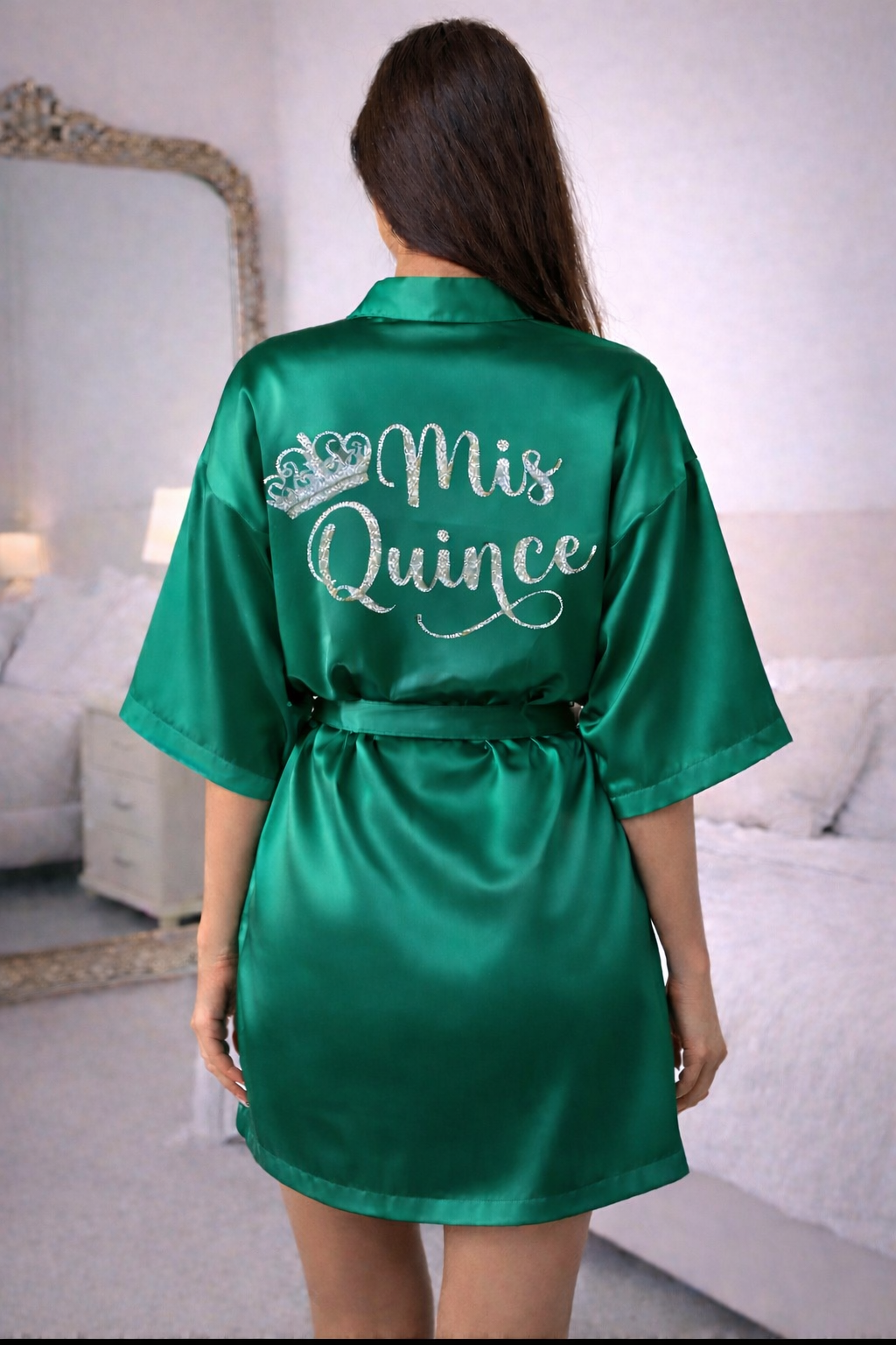 Personalized Robe + Slippers Set – Quinceañera (Send the name to be personalized on the front)