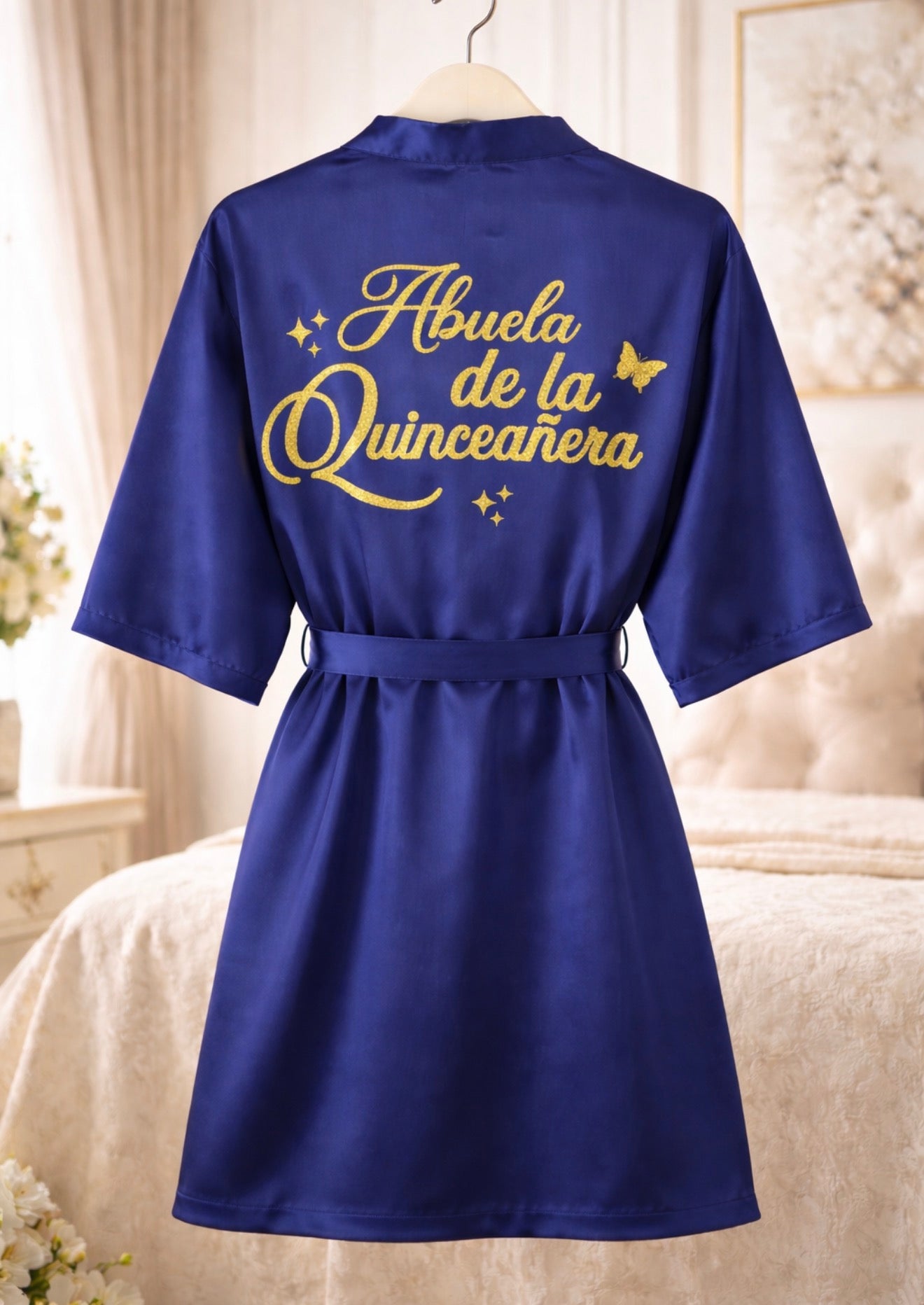 Familia de la Quinceañera Robe XV