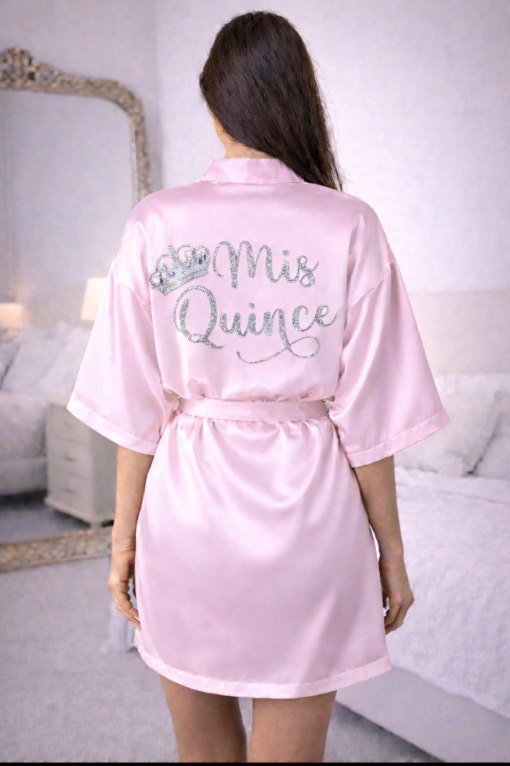 Personalized Robe + Slippers Set – Quinceañera (Send the name to be personalized on the front)