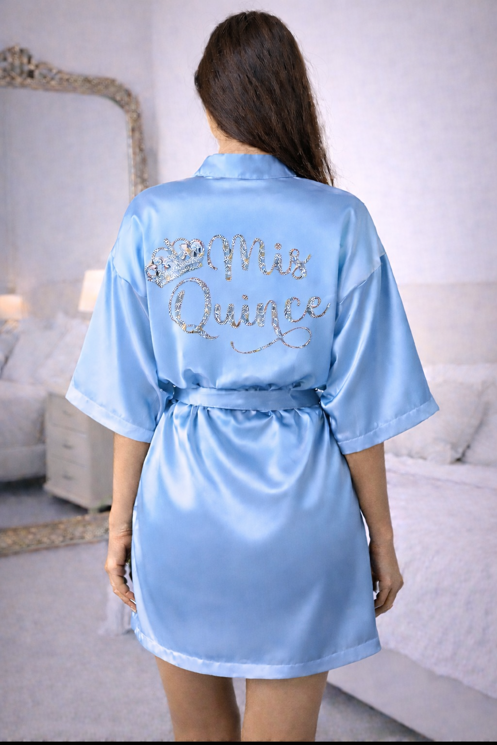 Personalized Robe + Slippers Set – Quinceañera (Send the name to be personalized on the front)