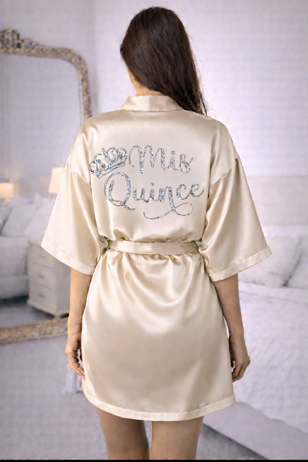 Personalized Robe + Slippers Set – Quinceañera (Send the name to be personalized on the front)